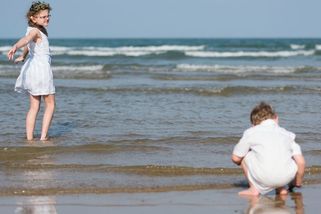 Děti chtějí k moři a já jsem na mizině. Kamarádky mi radí, ať si znovu půjčím - Médium.cz